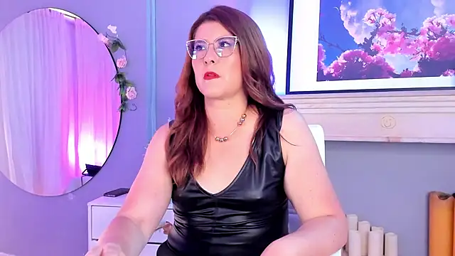 Snapshot of Zafiro_Moon chatting on 03/01/26, 01:00 Zafiro Moon online show from 03/01/26, 01:00