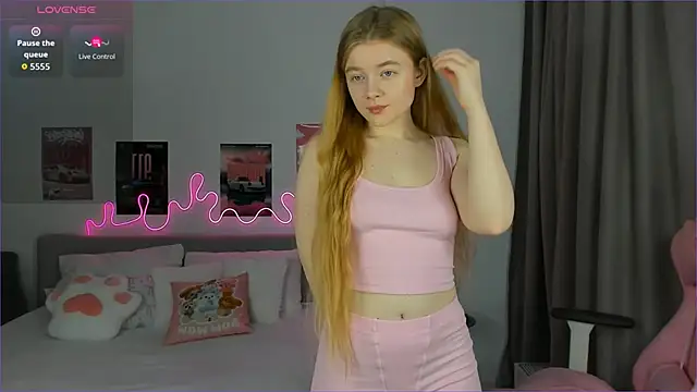 EvaRaee online show from 03/17/26, 04:04