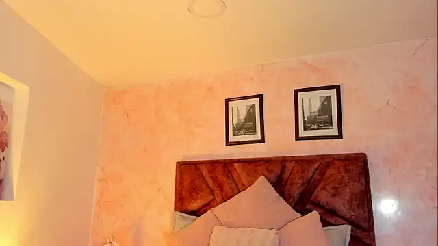 Natasha otson online show from 03/13/26, 03:22