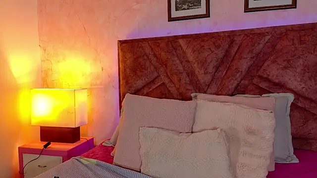 Natasha otson online show from 02/26/26, 03:17