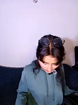 Lili  Clan online show from 03/04/26, 11:01