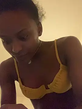 Snapshot of _Sabah_ chatting on 02/28/26, 01:05 Sabah online show from 02/28/26, 01:05