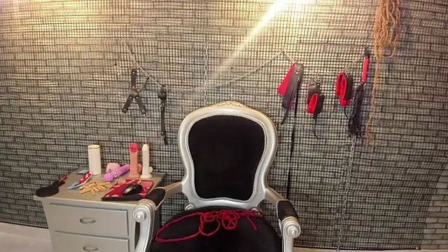 hillary bigbutt online show from 04/06/26, 03:57