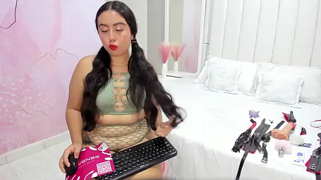 hillary bigbutt online show from 02/17/26, 04:21