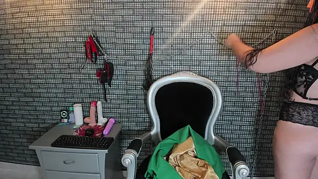 hillary bigbutt online show from 04/05/26, 03:40