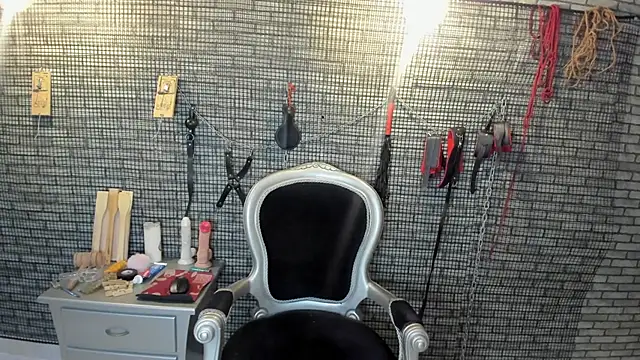 hillary bigbutt online show from 04/10/26, 10:55