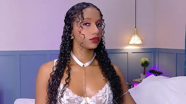 Snapshot of Chloe-Rose- chatting on 06/15/26, 10:15 Chloe-Rose- online show from 06/15/26, 10:15