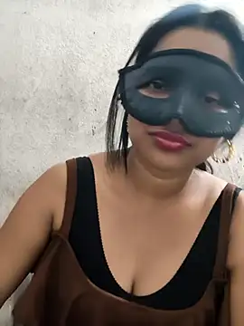 Cute-aryaa online show from 04/19/26, 05:14