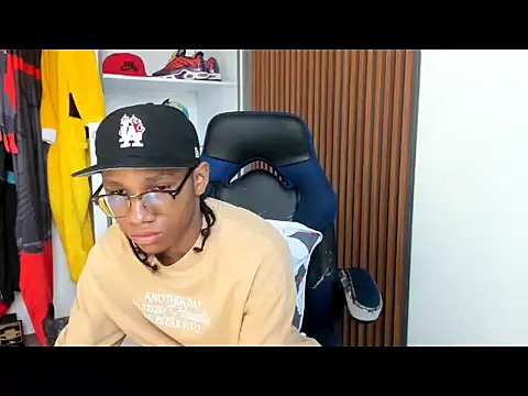 Snapshot of yandi_hot chatting on 02/26/26, 02:28 yandi hot online show from 02/26/26, 02:28