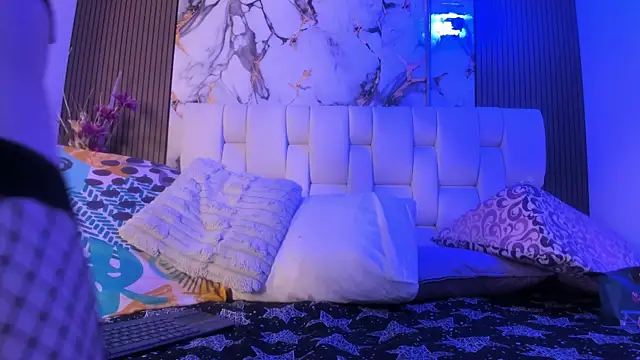 alisstarr online show from 06/10/26, 11:22