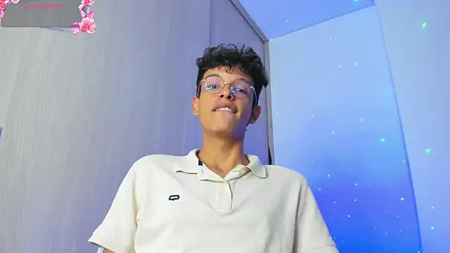 Maxfrost1 online show from 04/07/26, 02:24