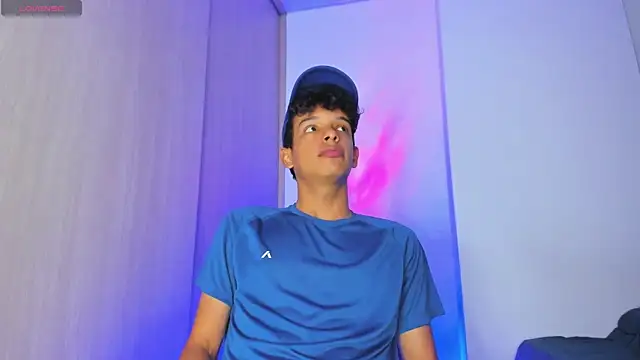 Maxfrost1 online show from 04/18/26, 02:03