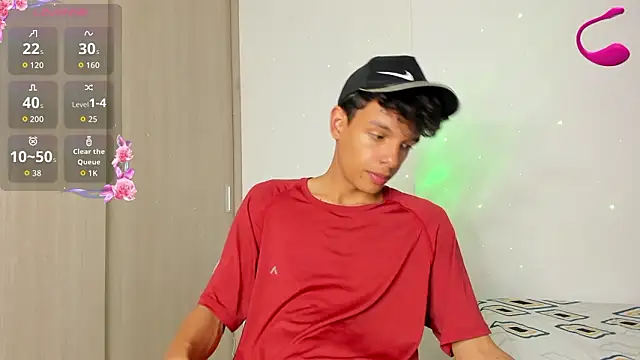 Snapshot of Maxfrost1 chatting on 02/24/26, 11:05 Maxfrost1 online show from 02/24/26, 11:05