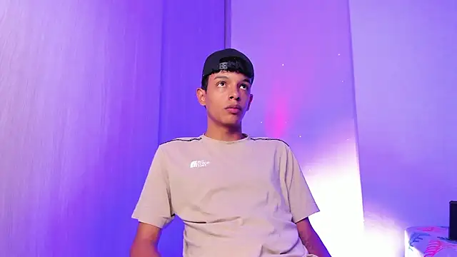 Maxfrost1 online show from 03/26/26, 12:42