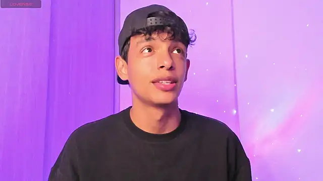 Snapshot of Maxfrost1 chatting on 03/01/26, 10:21 Maxfrost1 online show from 03/01/26, 10:21