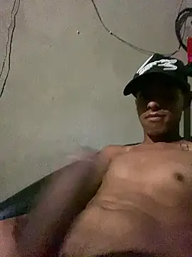 Snapshot of Alee_2005 chatting on 02/27/26, 06:35 Alee 2005 online show from 02/27/26, 06:35