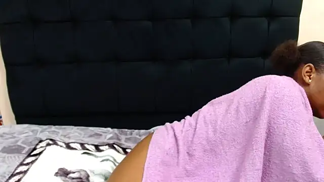 OnionBooty3573 online show from 05/01/26, 09:42