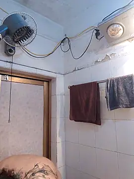 Snapshot of rdan13 chatting on 02/22/26, 01:35 rdan13 online show from 02/22/26, 01:35