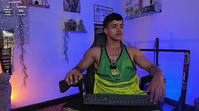 Rob zaens33 online show from 03/10/26, 01:15