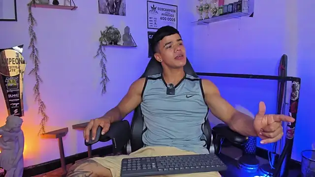 Rob zaens33 online show from 03/05/26, 02:35