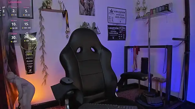 Rob zaens33 online show from 04/18/26, 03:36