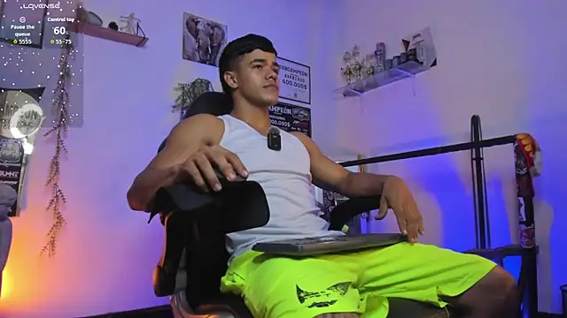 Rob zaens33 online show from 03/23/26, 04:07