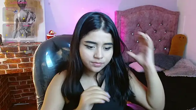 mila quin online show from 03/31/26, 07:49