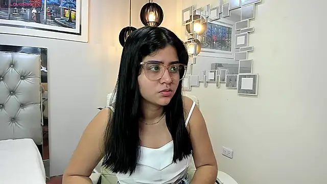 mila quin online show from 05/31/26, 12:11