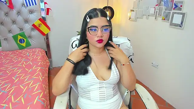 mila quin online show from 06/19/26, 08:03