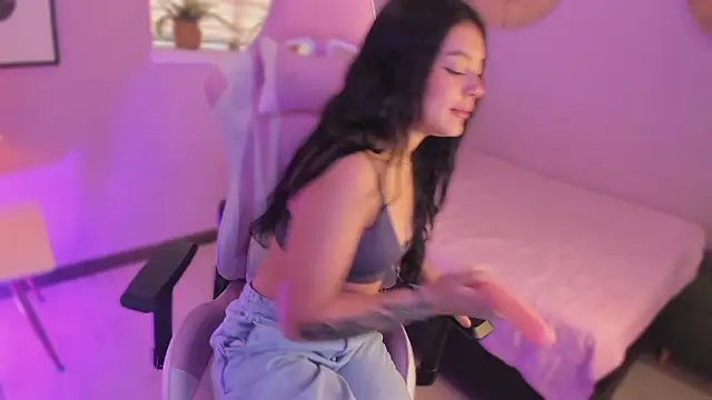 Lummii  online show from 02/19/26, 07:33