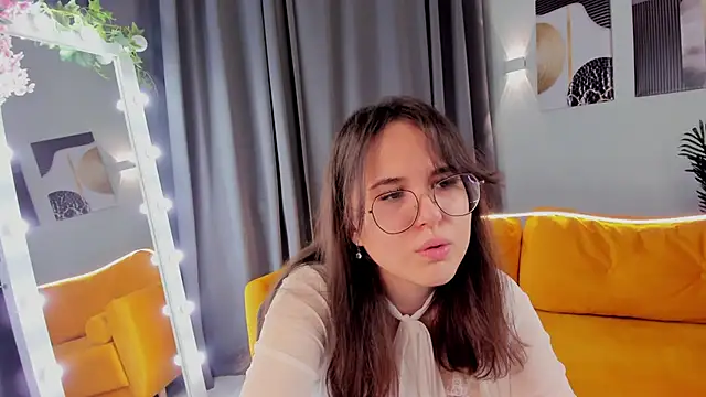 leylamirage online show from 04/08/26, 12:50