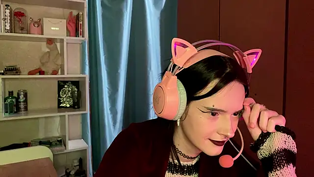 Snapshot of MabelDefina chatting on 02/23/26, 11:00 MabelDefina online show from 02/23/26, 11:00