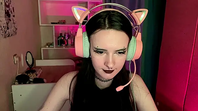 MabelDefina online show from 05/20/26, 05:04