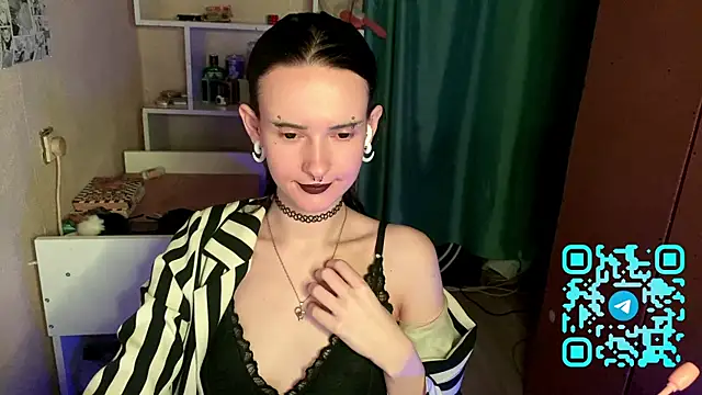 MabelDefina online show from 04/23/26, 12:29