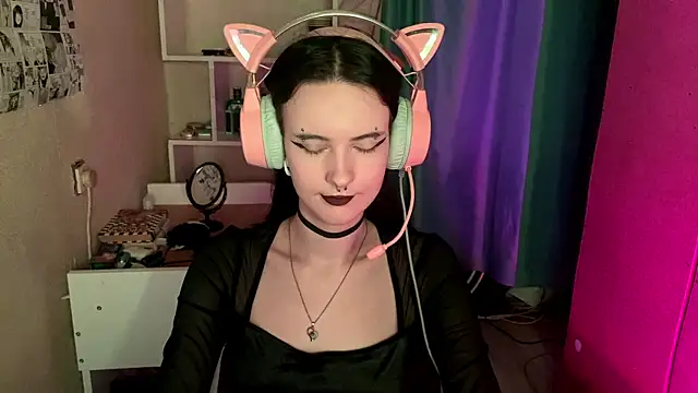MabelDefina online show from 05/10/26, 05:11
