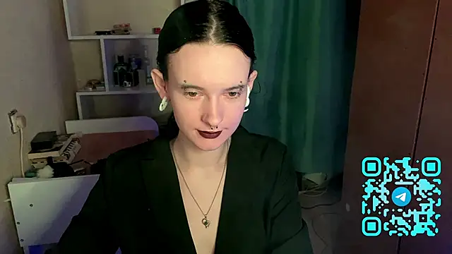 MabelDefina online show from 04/18/26, 01:02