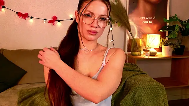 Snapshot of TayaSun chatting on 02/28/26, 07:30 TayaSun online show from 02/28/26, 07:30