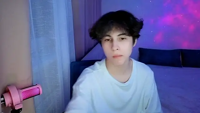  LukaHayes  online show from 03/06/26, 05:41