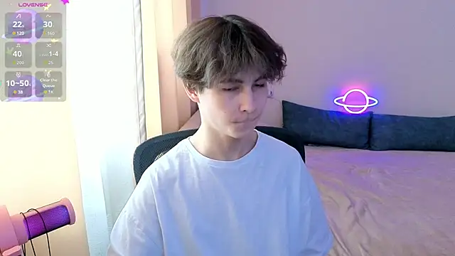  LukaHayes  online show from 04/03/26, 12:22