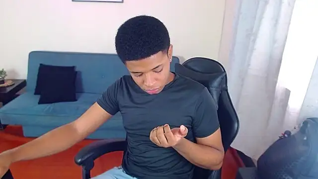 liiam3 online show from 03/27/26, 09:05