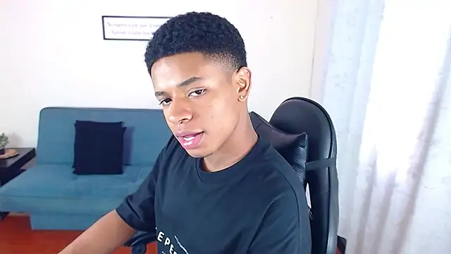 liiam3 online show from 03/17/26, 09:07