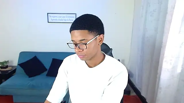 liiam3 online show from 02/25/26, 08:52