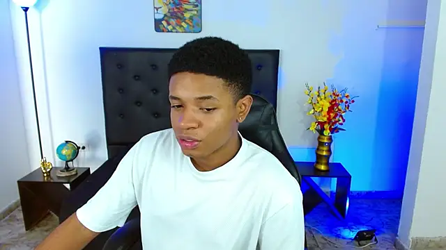 liiam3 online show from 04/11/26, 09:07