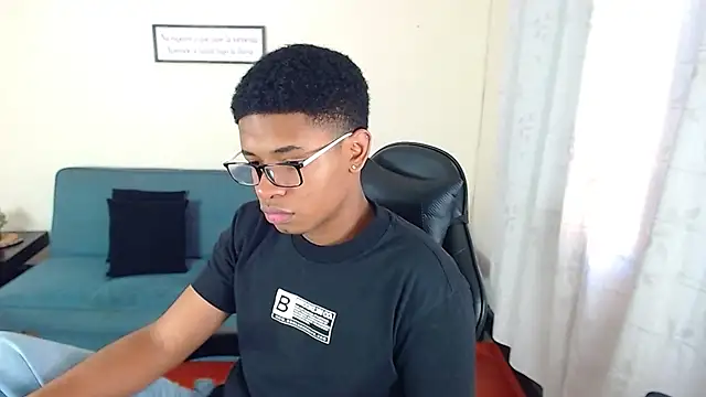 liiam3 online show from 03/19/26, 09:37