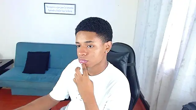 liiam3 online show from 03/13/26, 08:58