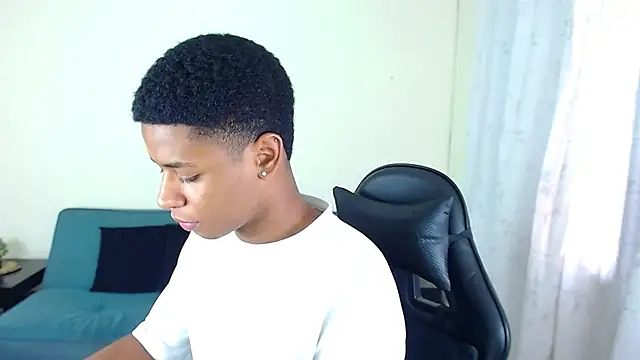 liiam3 online show from 03/03/26, 09:00