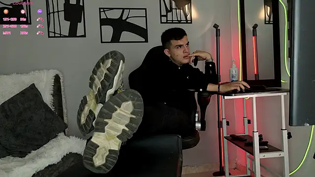 nico pelusa online show from 04/02/26, 02:02