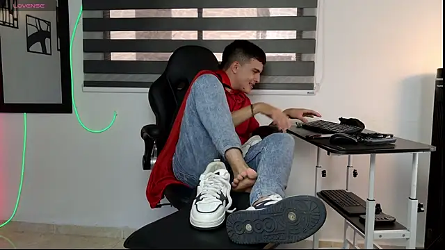 nico pelusa online show from 04/17/26, 08:55