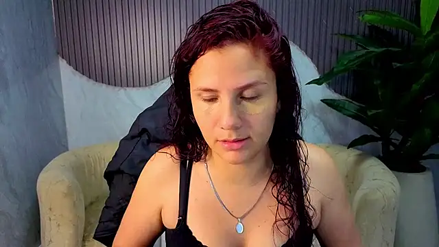 Natasha  tp online show from 04/18/26, 12:40