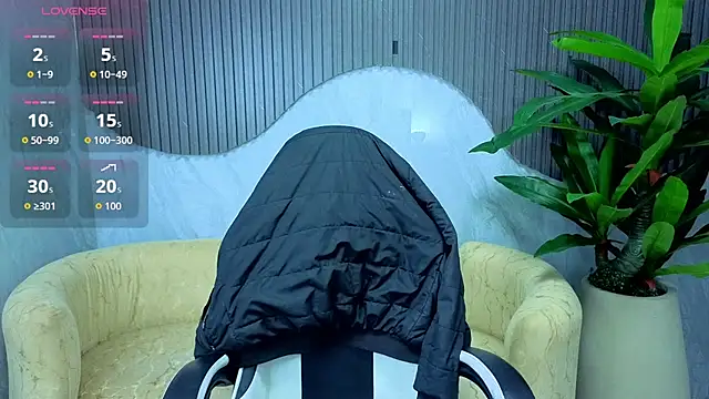 Natasha  tp online show from 04/07/26, 12:29